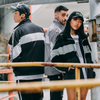 Veste Japonaise Yankee noire et grise en coton de marque japonaise Gotei porté par trois mannequins Japonais (une femme et deux hommes)