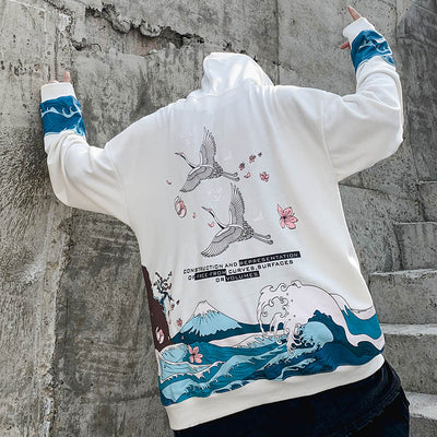 Sweat à capuche Japonais blanc de marque japonaise Gotei porté par un mannequin Japonais