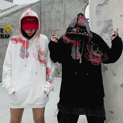 Sweat à Capuche Style Japonais blanc et noir de marque japonaise Gotei porté par deux mannequins Japonais vu de dos et de face