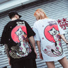 T-Shirt Chat Japonais blanc et noir de marque japonaise Gotei porté par deux mannequins Japonais (un homme et une femme)