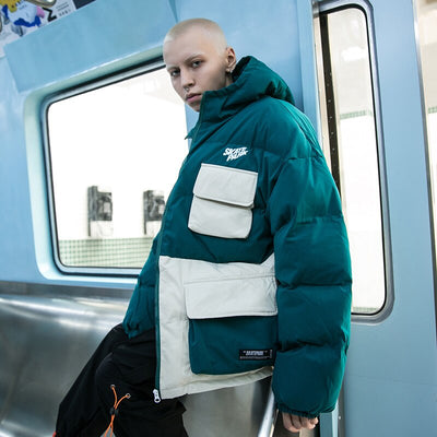 Bombers Japonais vert de marque japonaise Gotei porté par une mannequin Japonaise (une femme)